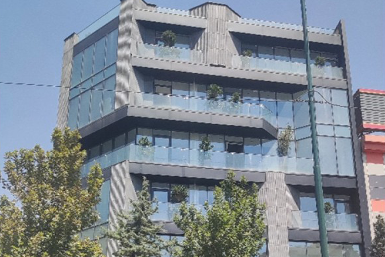 ساختمان اداری  میدان کاج – آقای انصاری